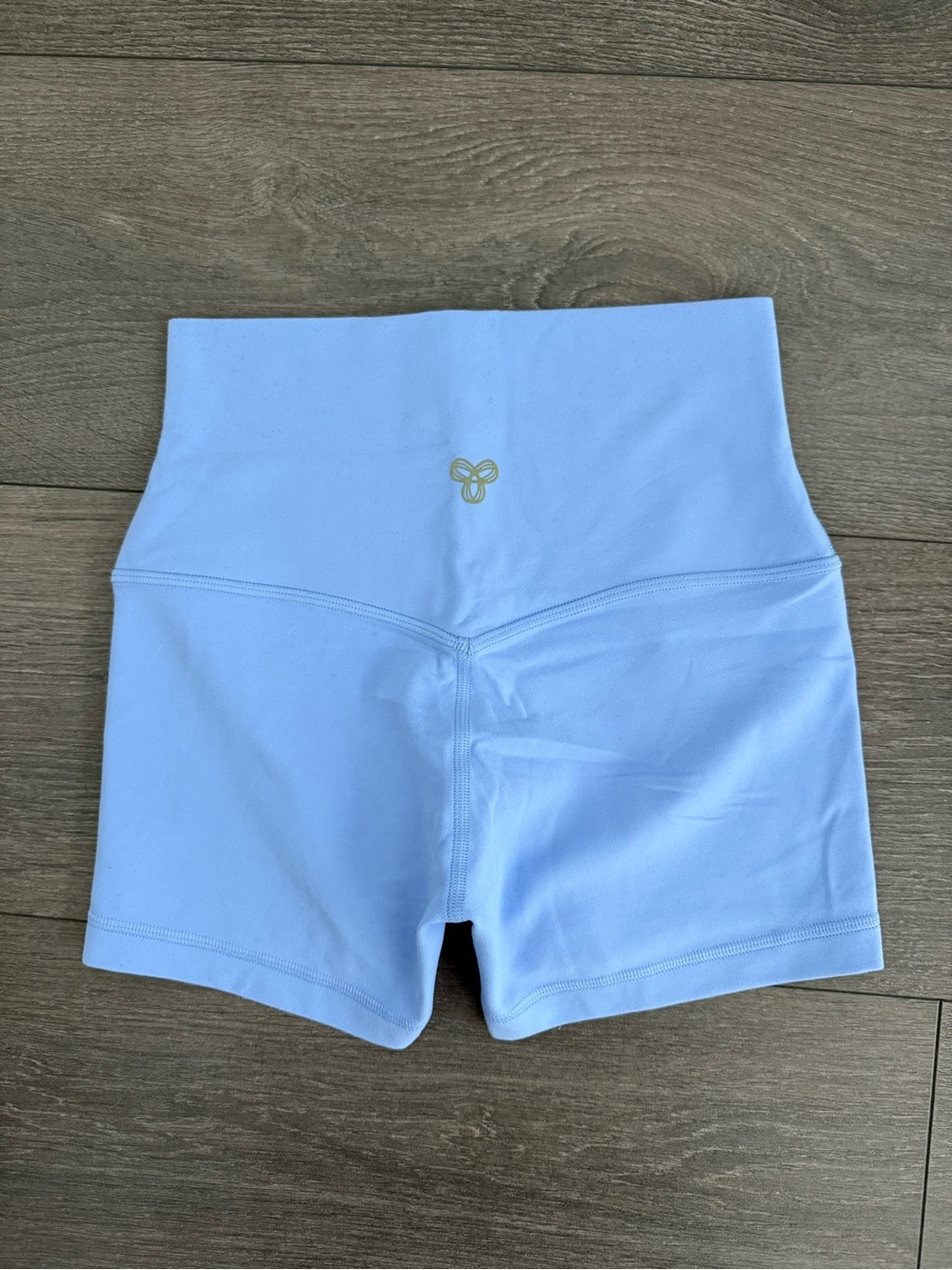 Women’s High-Waist Active Shorts Aritzia golden tna Babaton Wilfred 0 XXS/XS - Picture 1 of 3